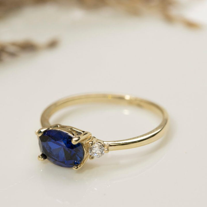 טבעת זהב 14K זירקון כחול