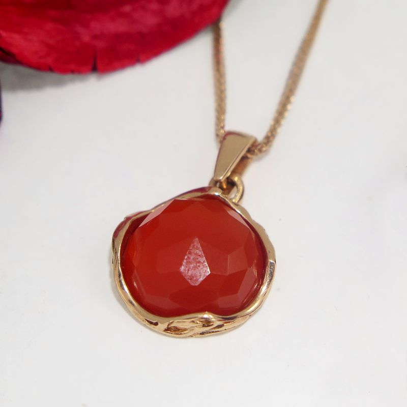 תליון זהב אדום 14 קראט וינטג' אבן קרנליאן