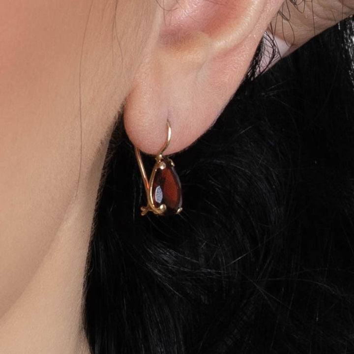 עגילי זהב 14 קראט טיפה אבן גארנט