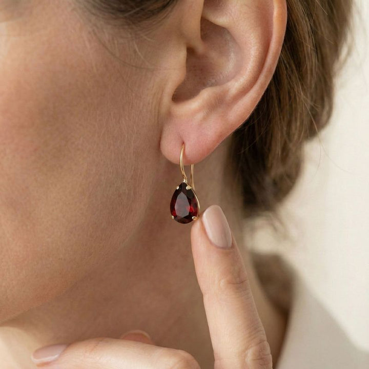 עגילי זהב 14 קראט טיפה אבן גארנט