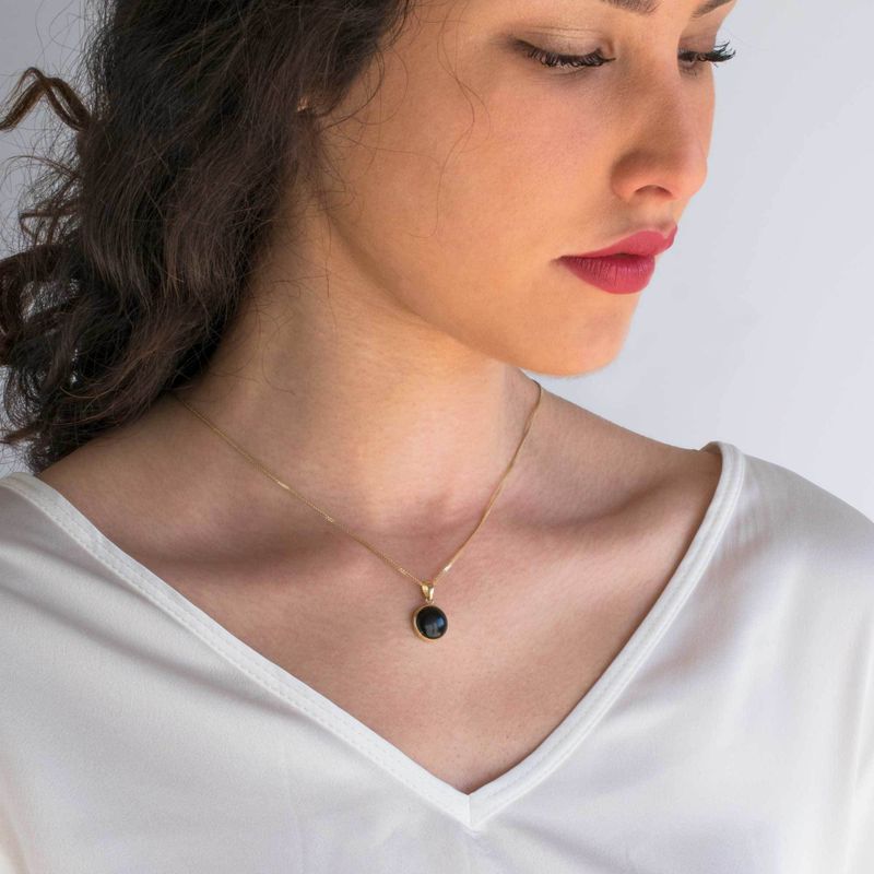 תליון עגול זהב 14 קראט באבן אוניקס