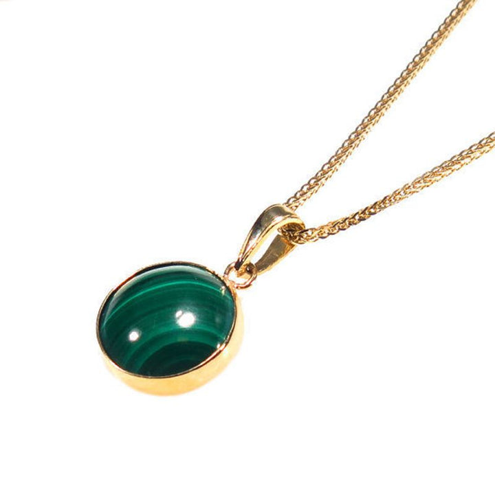 תליון עגול זהב 14 קראט באבן מלאכית ירוקה