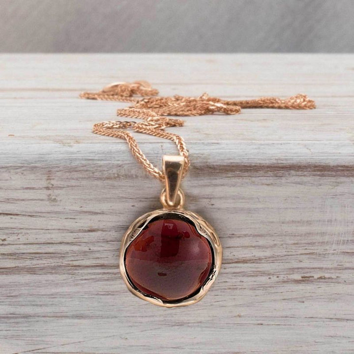 14K Rose gold 12mm Garnet Vintage Pendant