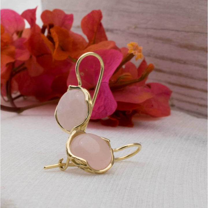 עגילים תלויים זהב 14 קראט רוז קווארץ