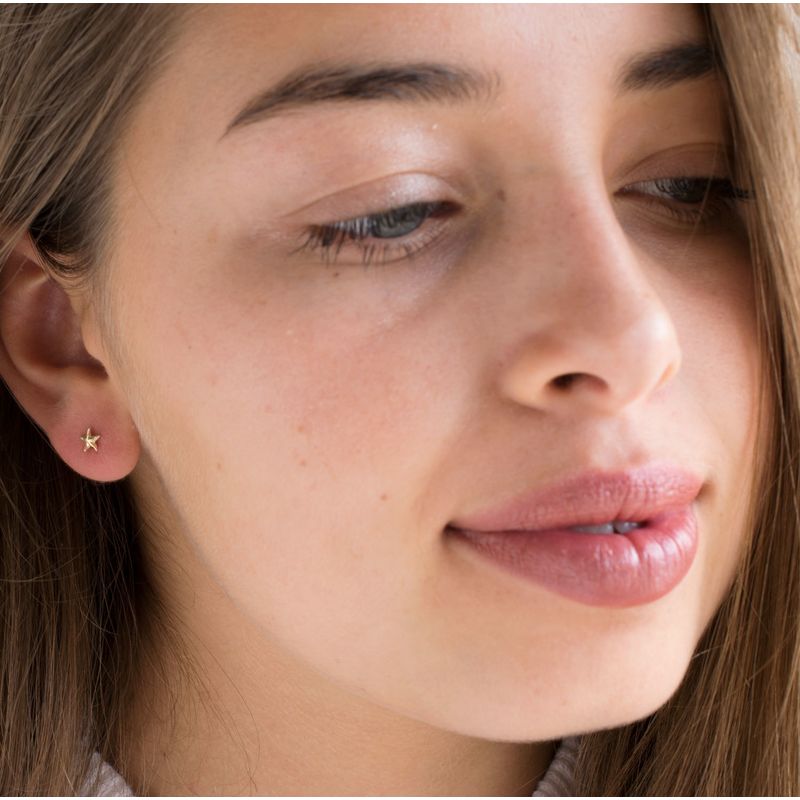 עגילי זהב 14 קראט צמודים כוכב ים