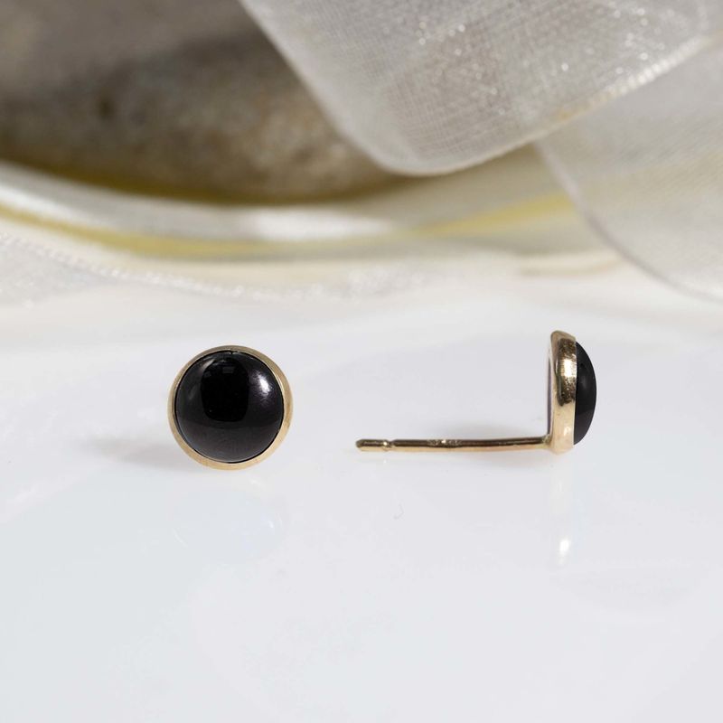 עגילי זהב 14 קראט צמודים באוניקס