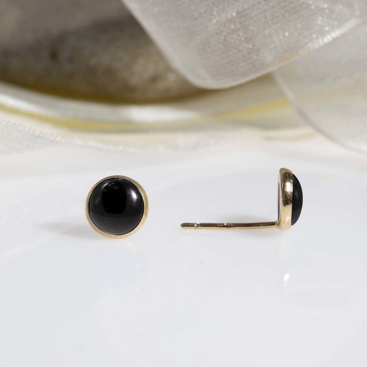 עגילי זהב 14 קראט צמודים באוניקס