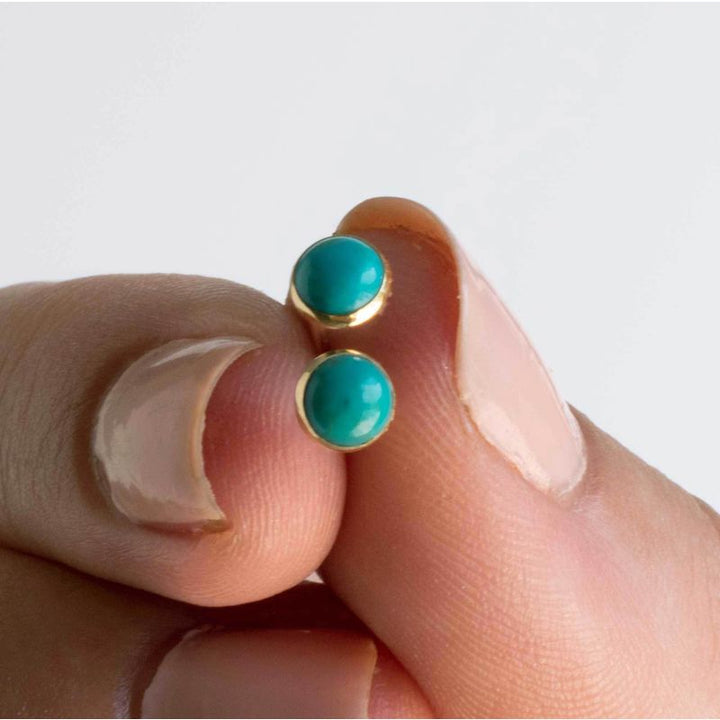 עגילי זהב 14 קראט צמודים בטורקיז