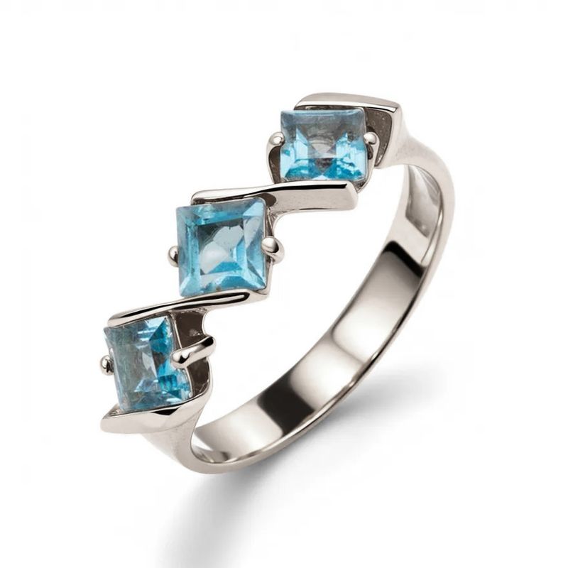 14k White Gold Rhombus Topaz Ring