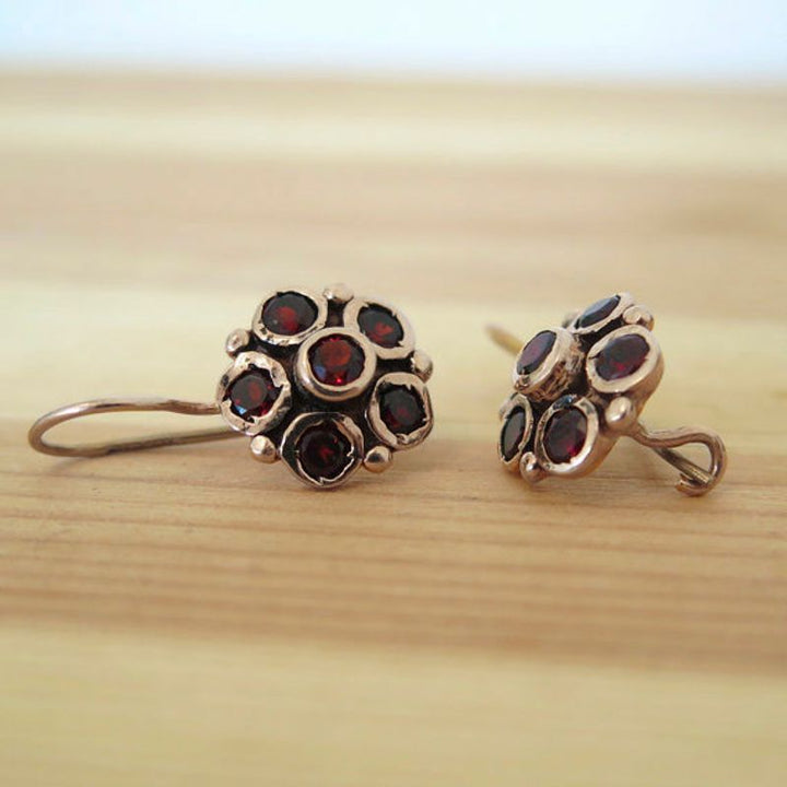 14k Yellow Gold Garnet Flower Vintage Earrings