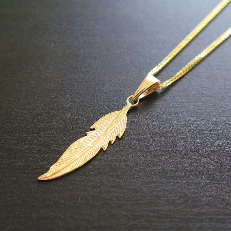 14K Solid Yellow Gold Feather Pendant With Diamond Cut