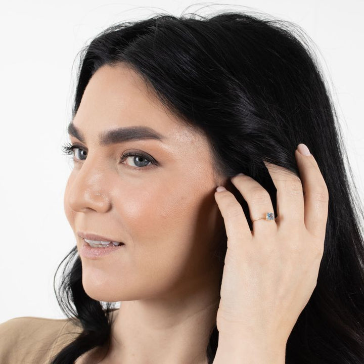 טבעת זהב אדום 14 קראט מרובעת באבן טופז