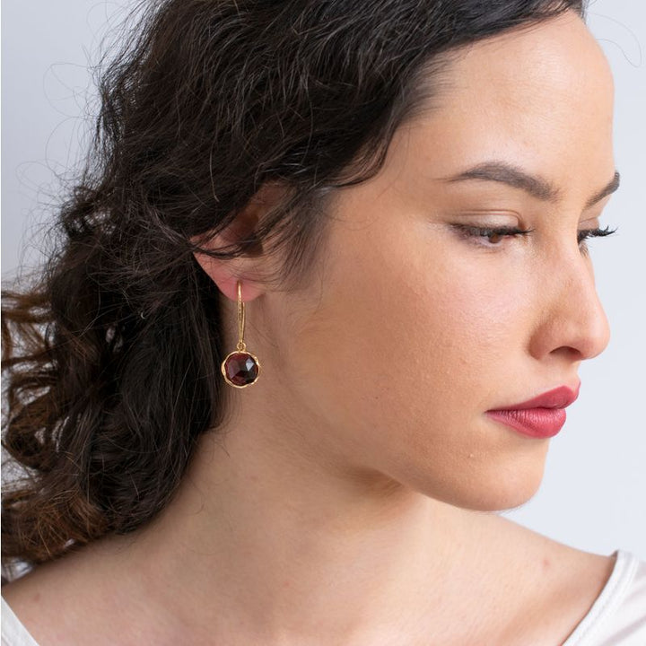 עגילי וינטג' אבן גארנט רוז קאט ציפוי זהב