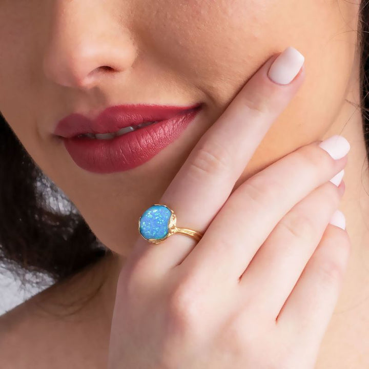 טבעת פתוחה אופל כחול ציפוי זהב