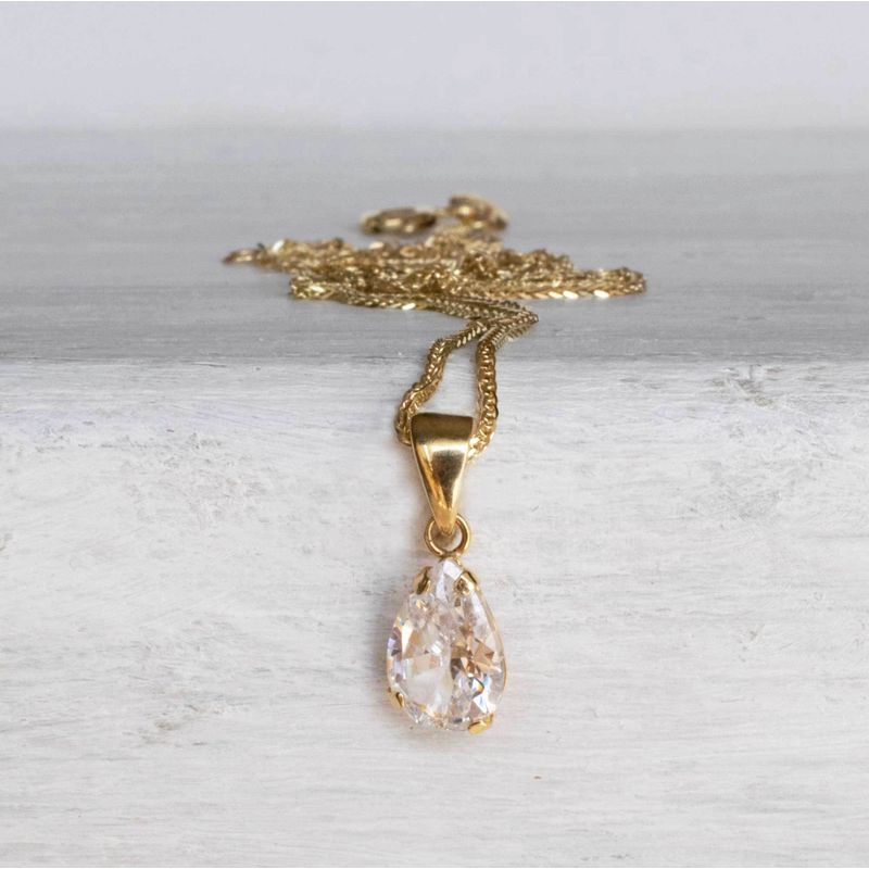 תליון טיפה זהב 14 קראט זרקון לבן
