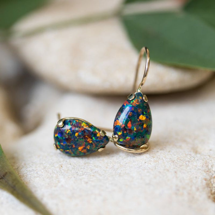 עגילי זהב 14 קראט טיפה אופל שחור