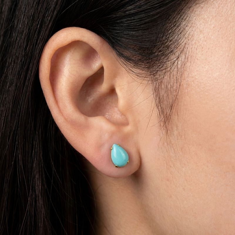 עגילי זהב צהוב 14 קראט טיפה צמודים טורקיז מלאכותי