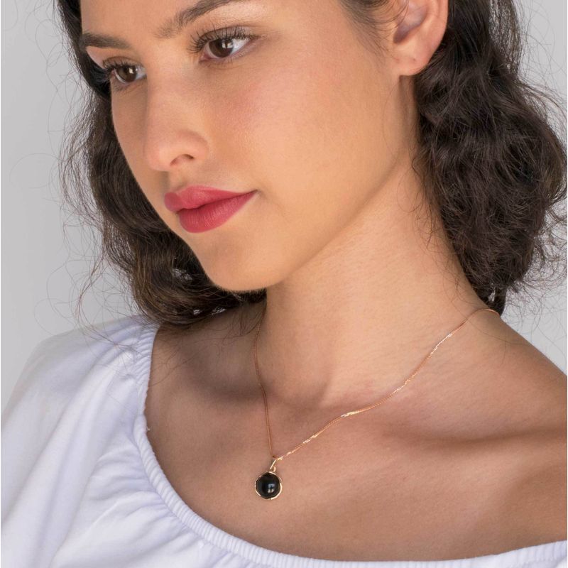 תליון מעוטר במסגרת זהב אדום 14 קראט ואבן גארנט