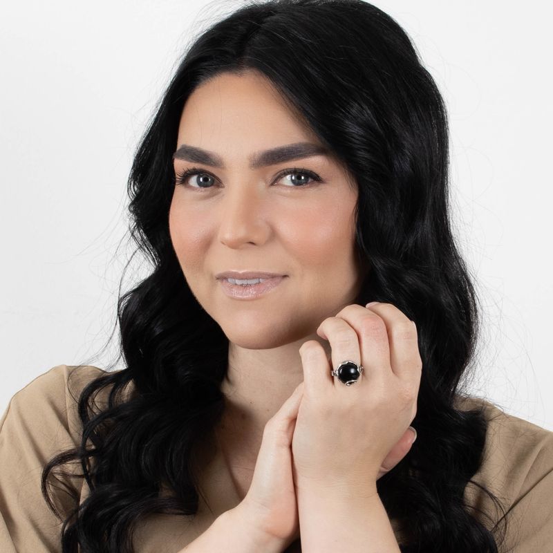 טבעת כסף מתכוונת משובצת אוניקס