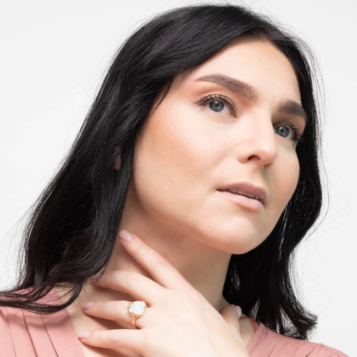 טבעת ציפוי זהב פתוחה אופל לבן