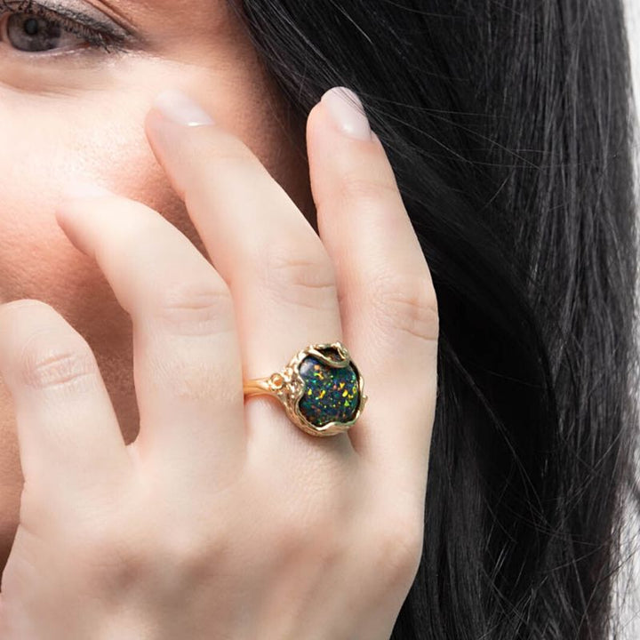 טבעת פתוחה אופל שחור ציפוי זהב