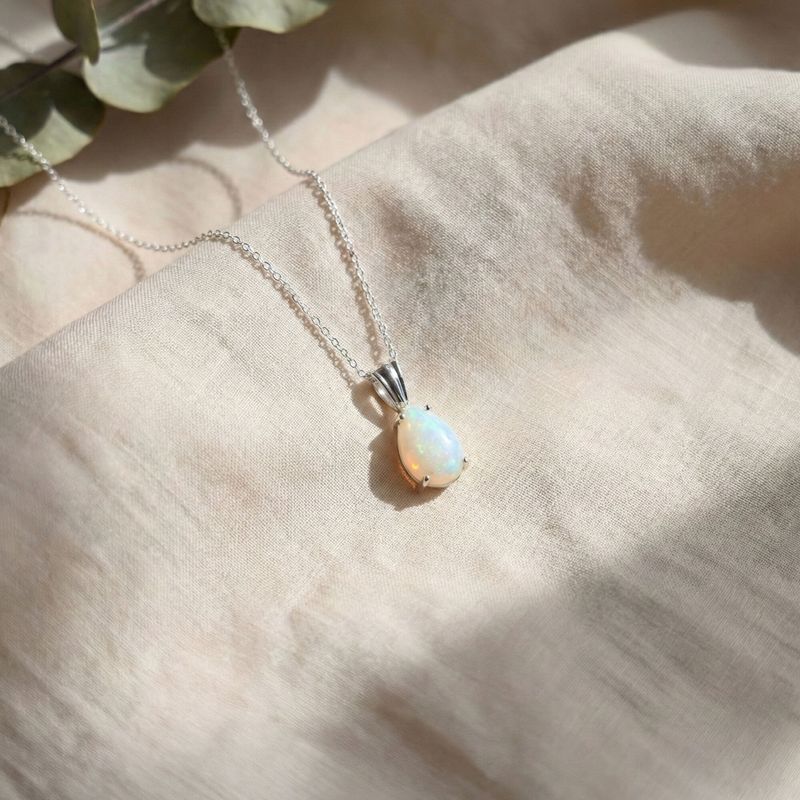 תליון טיפה קלאסי כסף אמיתי אופל לבן