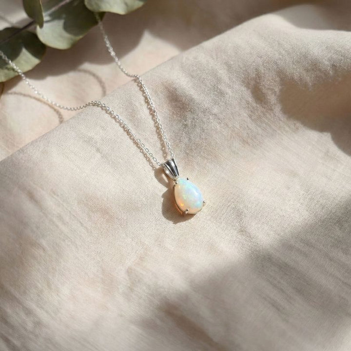 תליון טיפה קלאסי כסף אמיתי אופל לבן