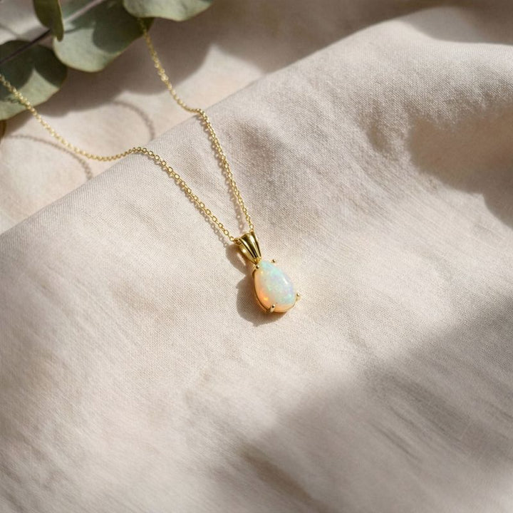 תליון טיפה קלאסי ציפוי זהב אופל לבן