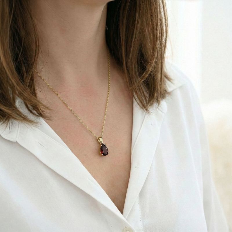 תליון טיפה קלאסי ציפוי זהב גרנט מלאכותי