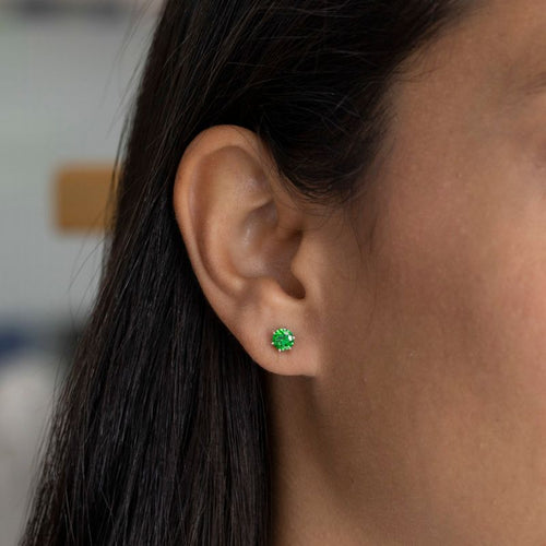 Серьги из серебра 925 пробы с зеленым цирконом