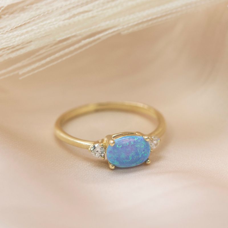 טבעת זהב 14 קראט אופל כחול