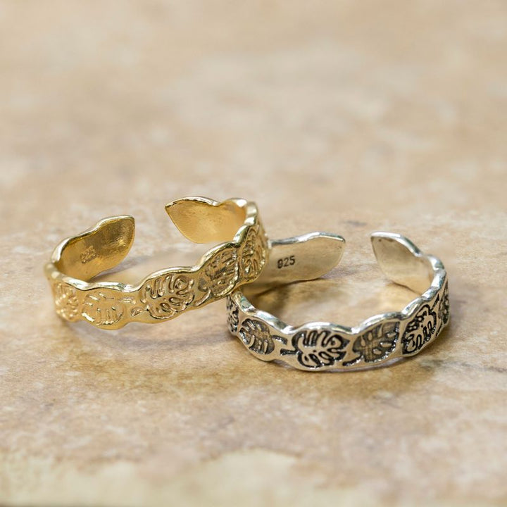 טבעת פתוחה ציפוי זהב בצורת עלה – רוחב קטן