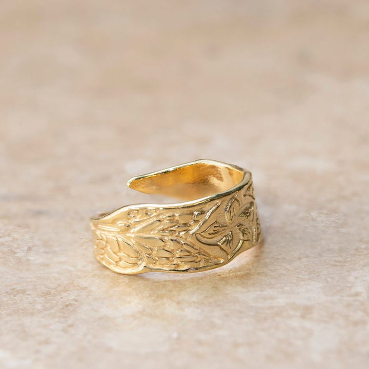 טבעת פתוחה ציפוי זהב עם עלים ופרח