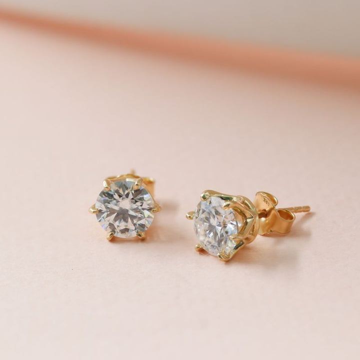 עגילי יוקרה מזהב צהוב בשיבוץ מוזונייט