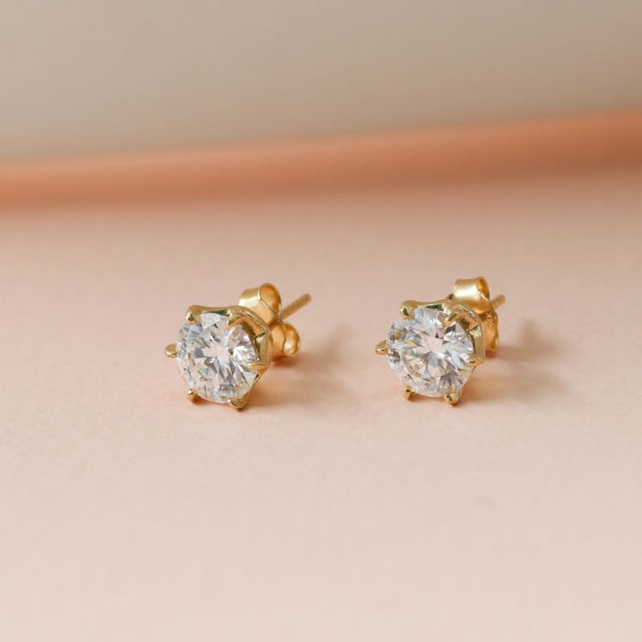 עגילי יוקרה מזהב צהוב בשיבוץ מוזונייט