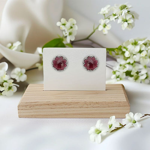 Серебряные серьги с искусственным гранатом