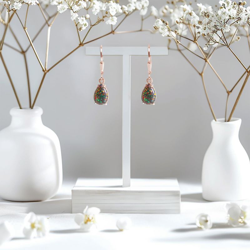 עגילי טיפה בציפוי זהב אדום עם אופל שחור