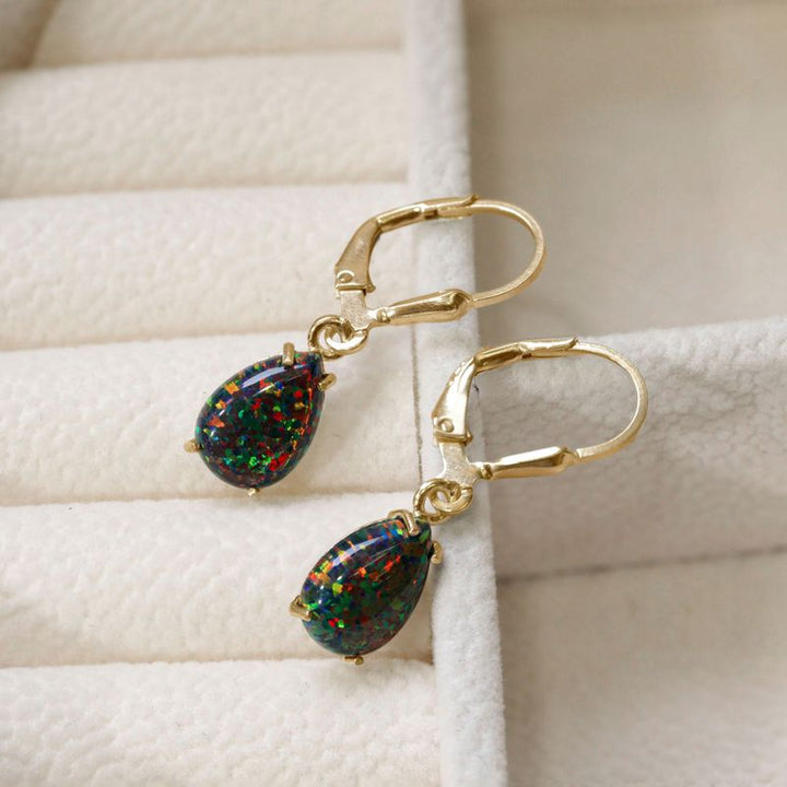 עגילי ציפוי זהב לברבק טיפה בשיבוץ אופל שחור