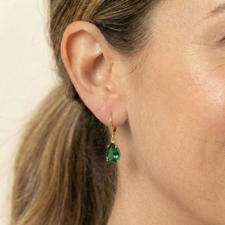 עגילי ציפוי זהב לברבק טיפה אמרלד מלאכותי