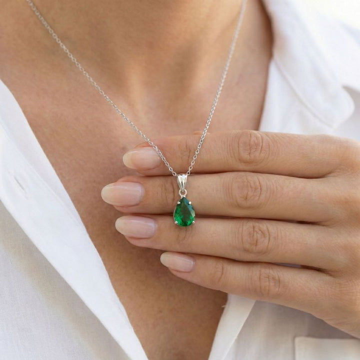 תליון טיפה קלאסי כסף אמרלד מלאכותי