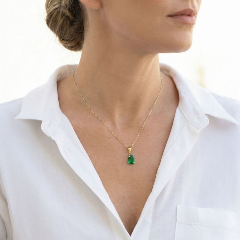 תליון טיפה קלאסי ציפוי זהב אמרלד מלאכותי