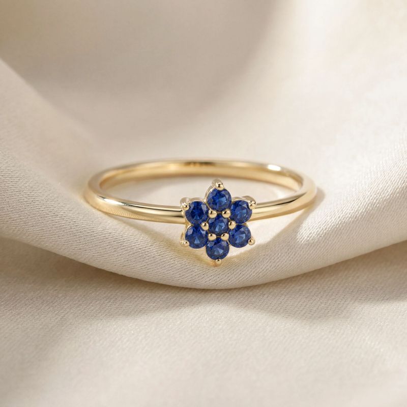 טבעת זהב 14 קראט "פלורה" – פרח ספירים