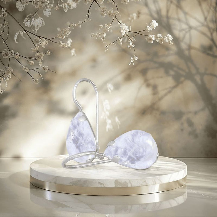 עגילי כסף תלויים – מונסטון לבן