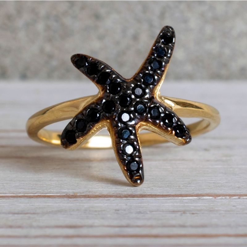 טבעת כובב ים זהב 14K זירקונים שחורים